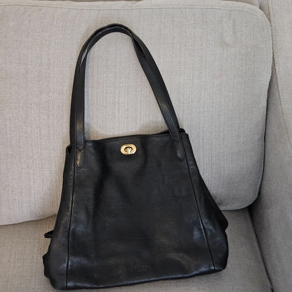 GORGEOUS Margot New York Women's Black Leather Shoulder Bag